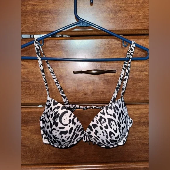 Victorias Secret Cheetah Print Bikini Top - Picture 1 of 2